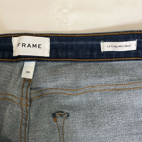 NWT-Frame Le Crop mini boot stretch denim, high rise bootcut, size 32 - Picture 2 of 6